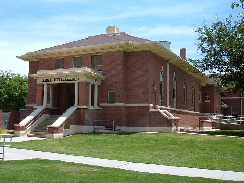 Exterior of building at New Mexico School for the Blind