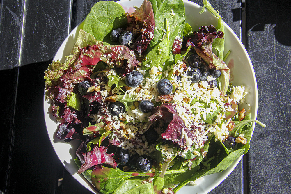blueberry salad from Salud! de Mesilla